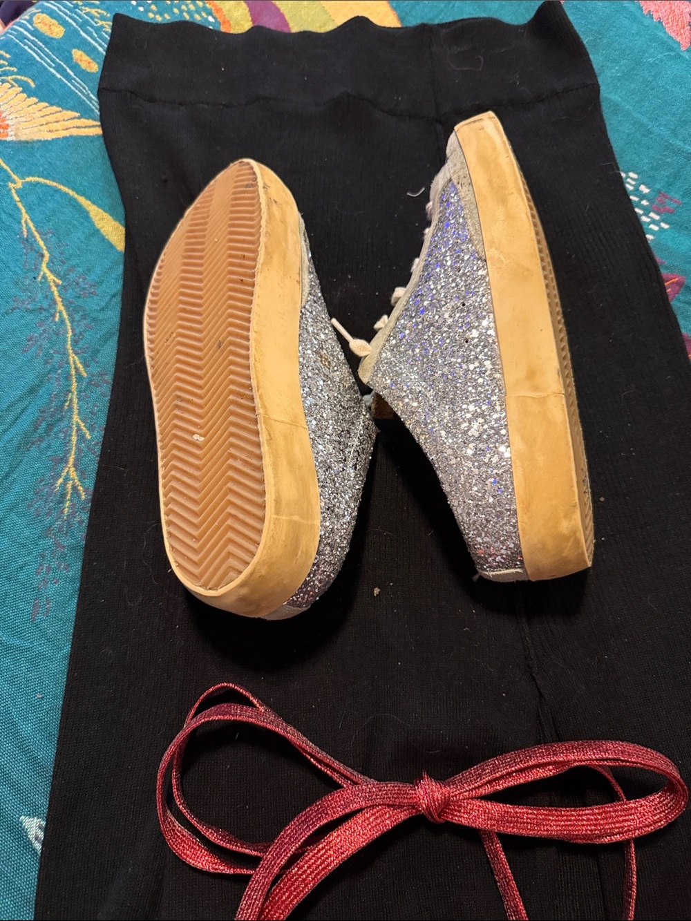 Golden Goose Kids Silver Glitter Sneakers with Red Star - Picture 4 of 5